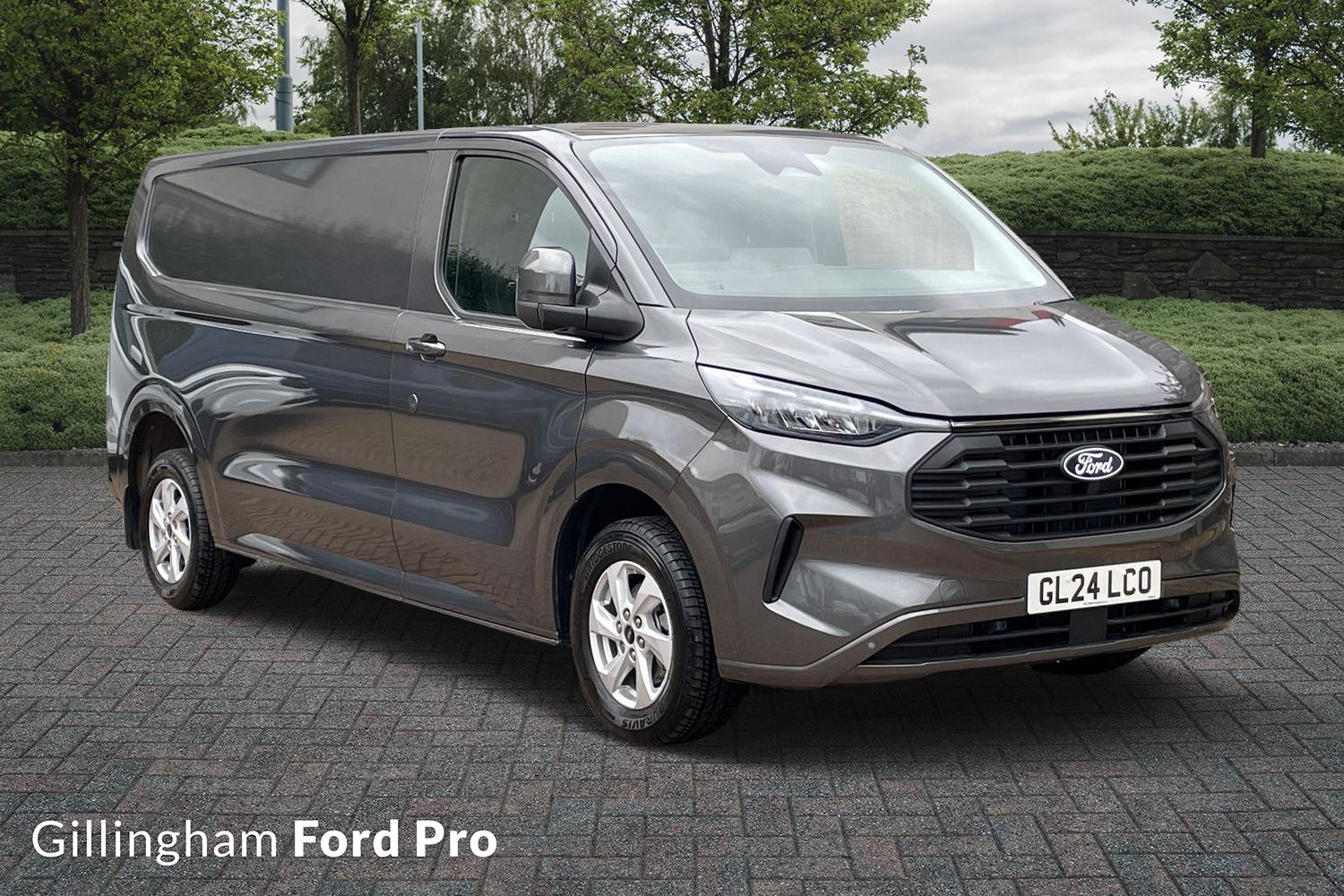 Main listing image - Ford Transit Custom