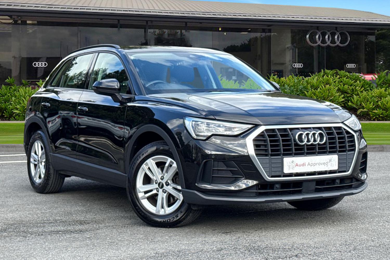 Main listing image - Audi Q3