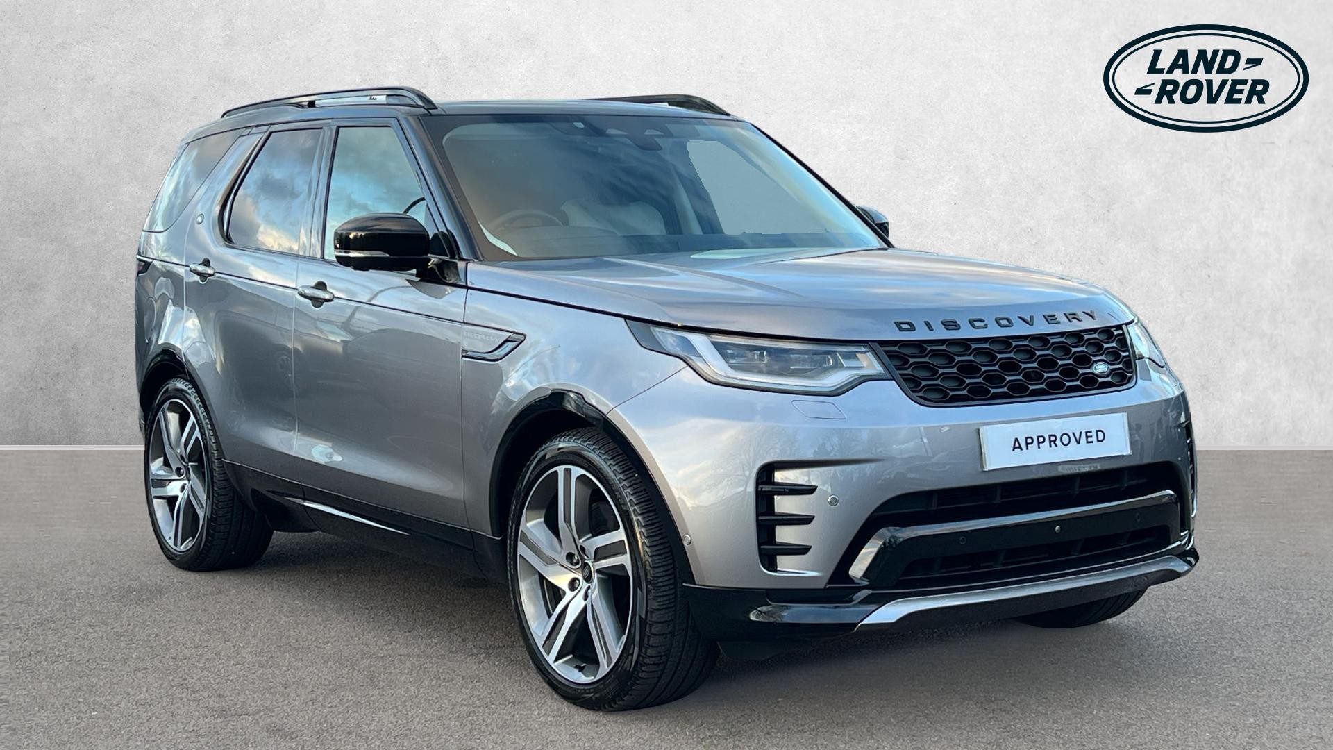 Main listing image - Land Rover Discovery