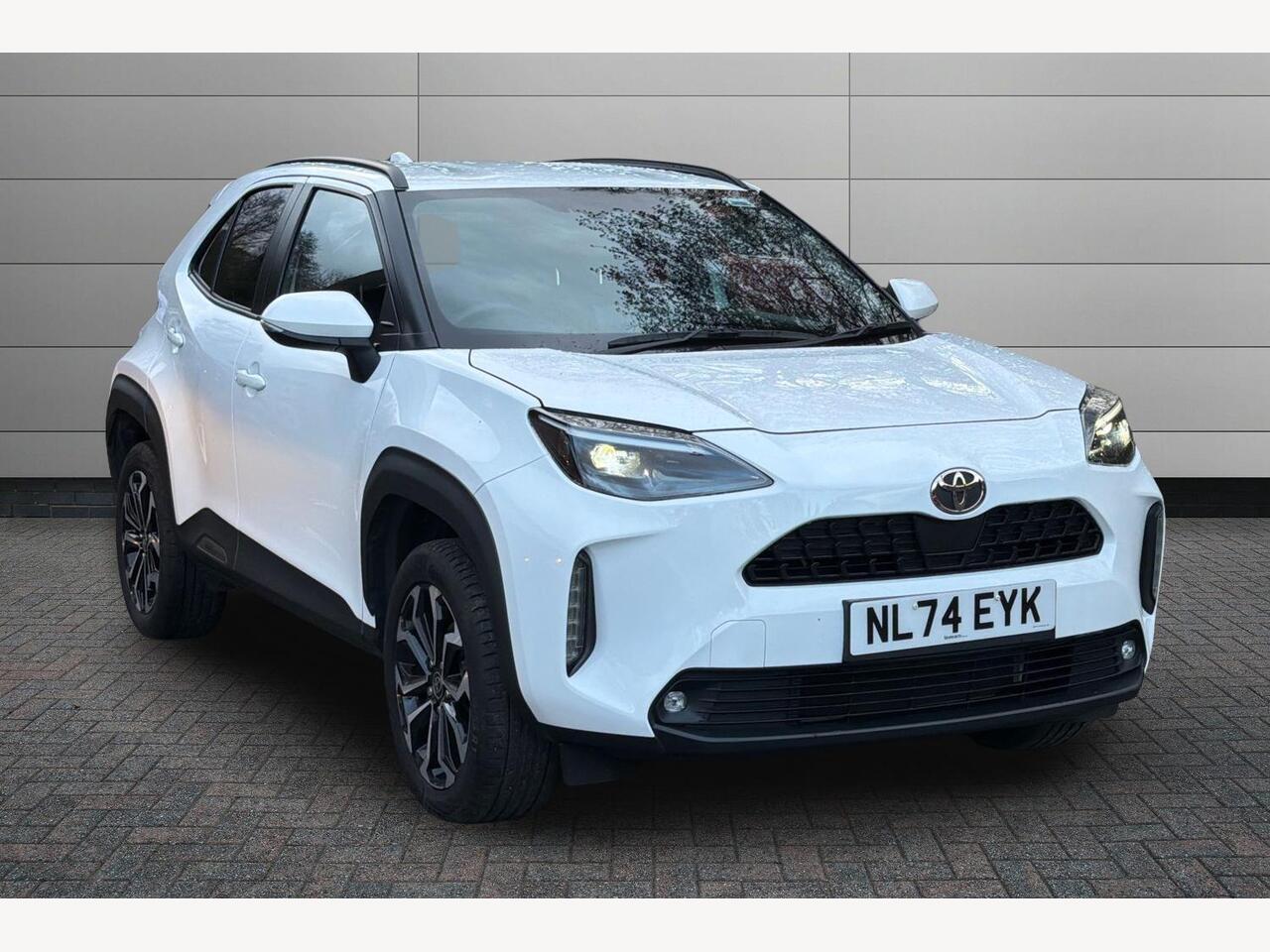 Main listing image - Toyota Yaris Cross