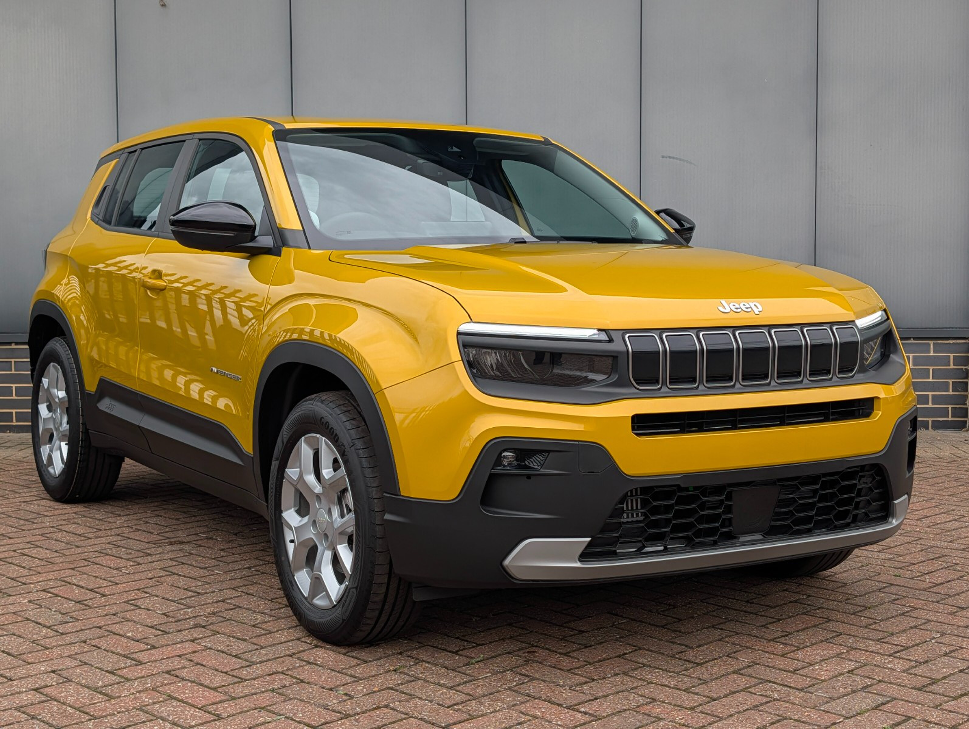 Main listing image - Jeep Avenger