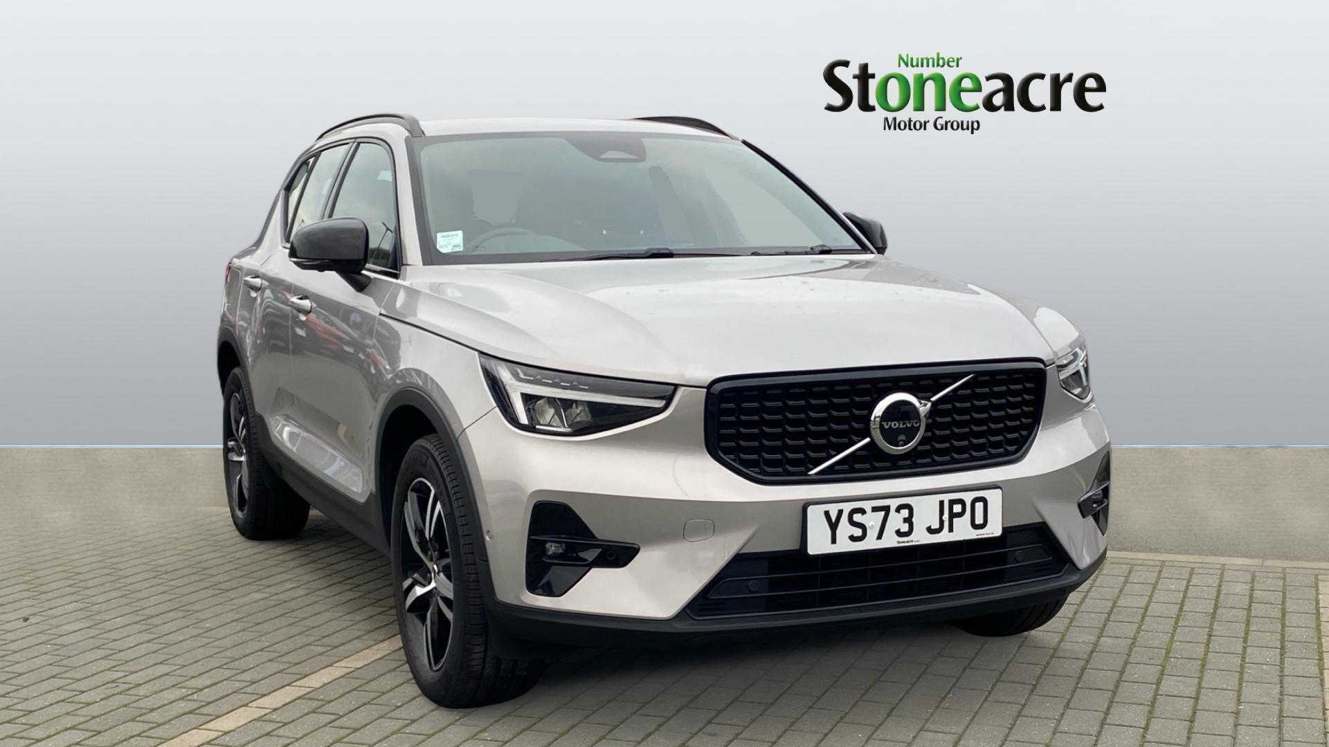 Main listing image - Volvo XC40