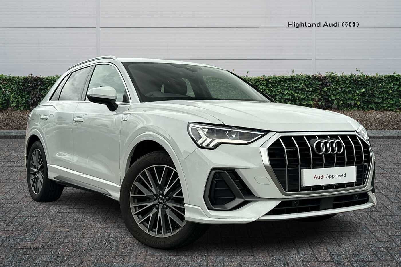 Main listing image - Audi Q3