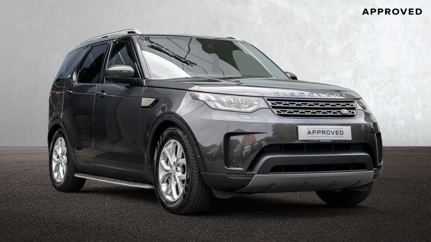 Main listing image - Land Rover Discovery