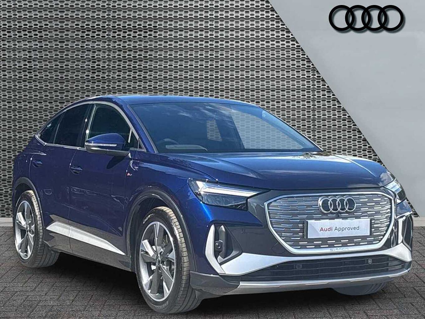 Main listing image - Audi Q4
