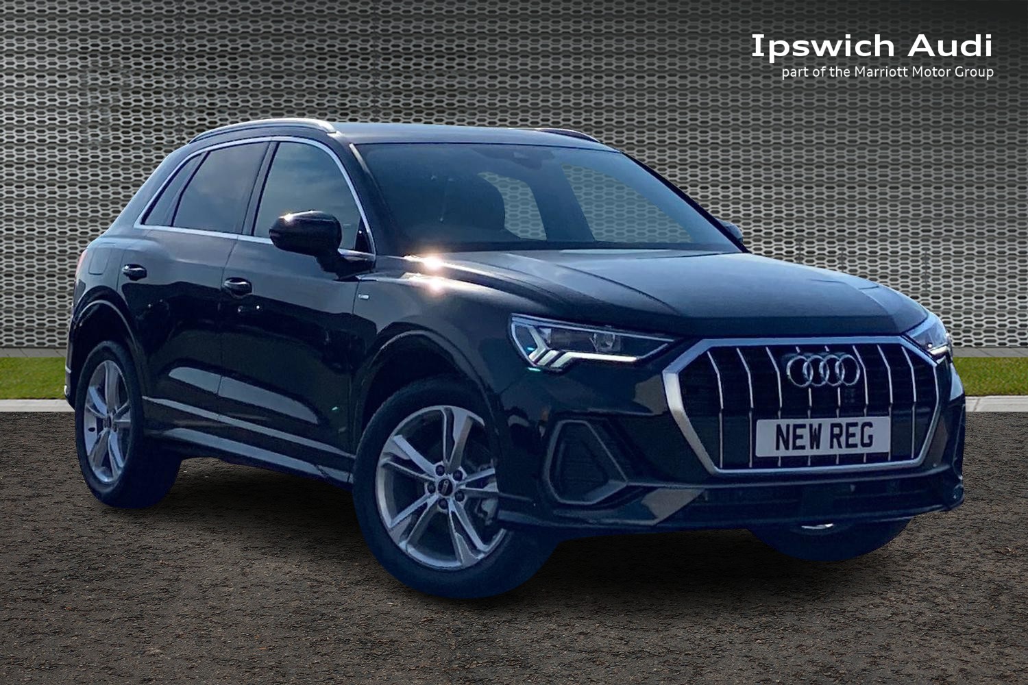 Main listing image - Audi Q3