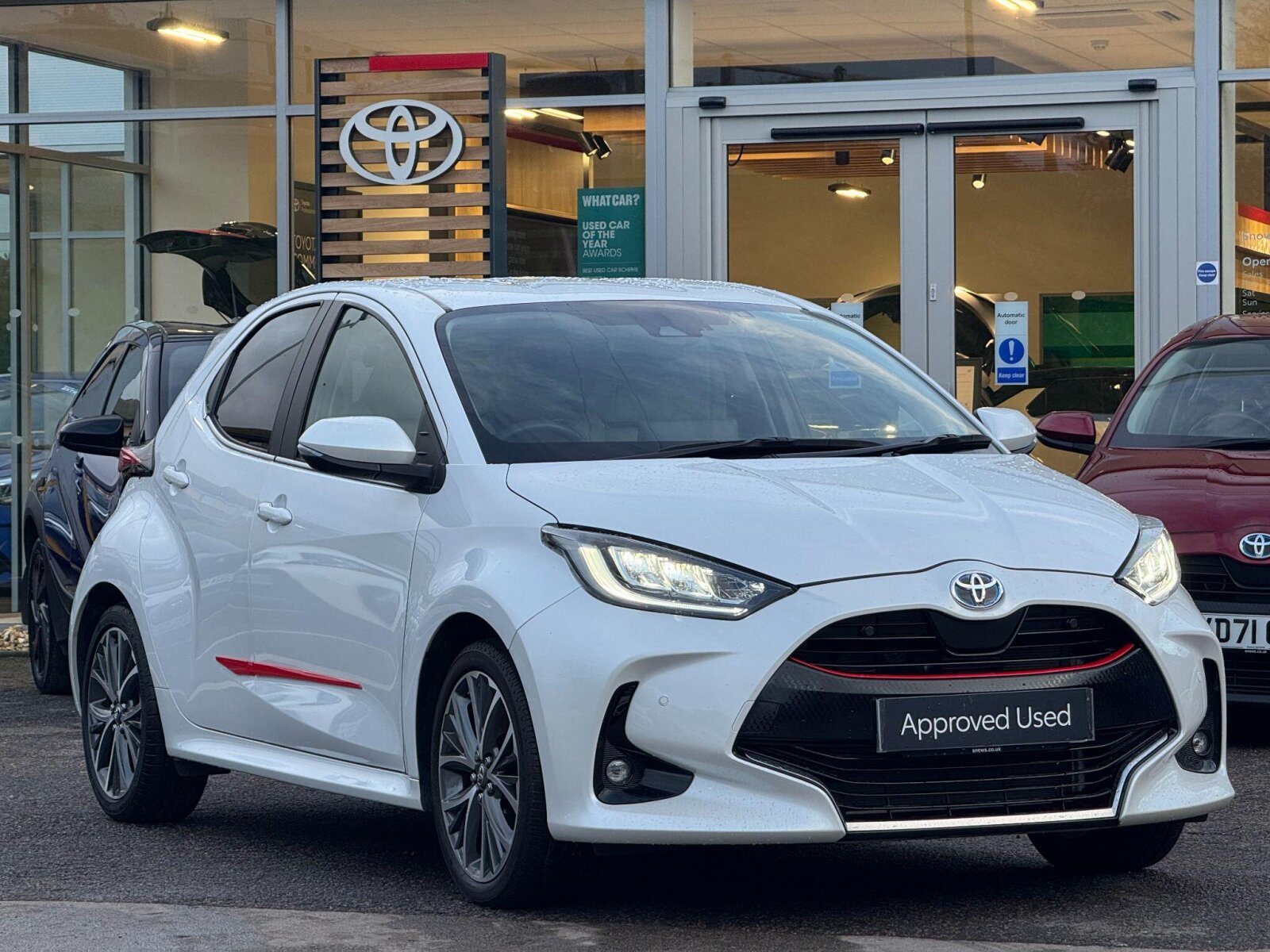 Main listing image - Toyota Yaris