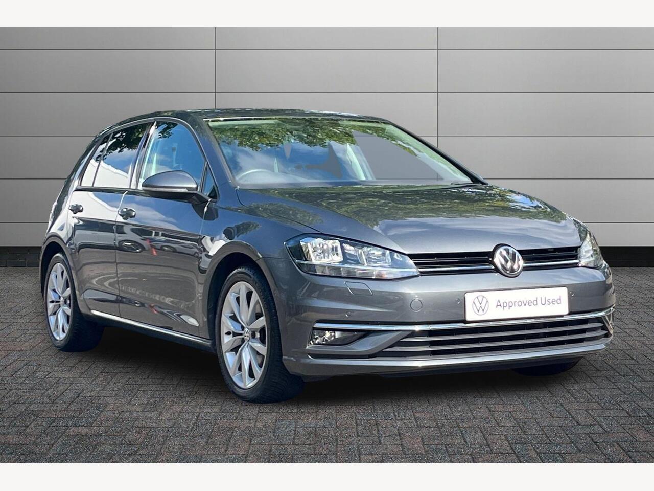 Main listing image - Volkswagen Golf