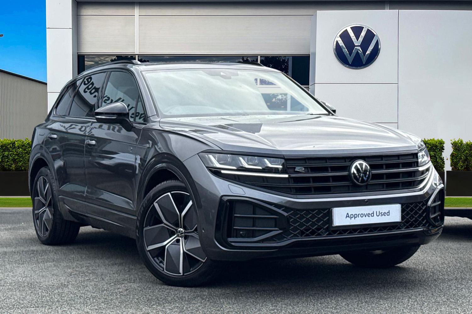 Main listing image - Volkswagen Touareg
