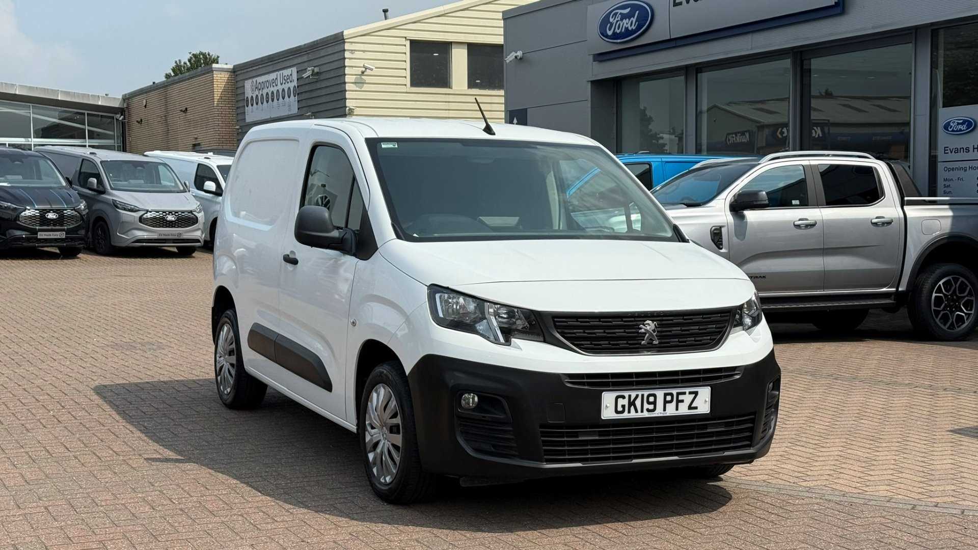 Main listing image - Peugeot Partner