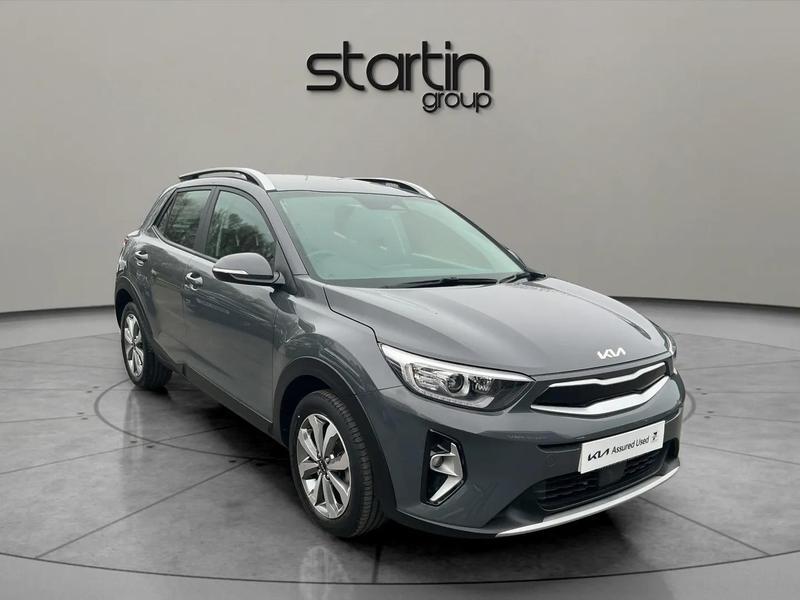Main listing image - Kia Stonic