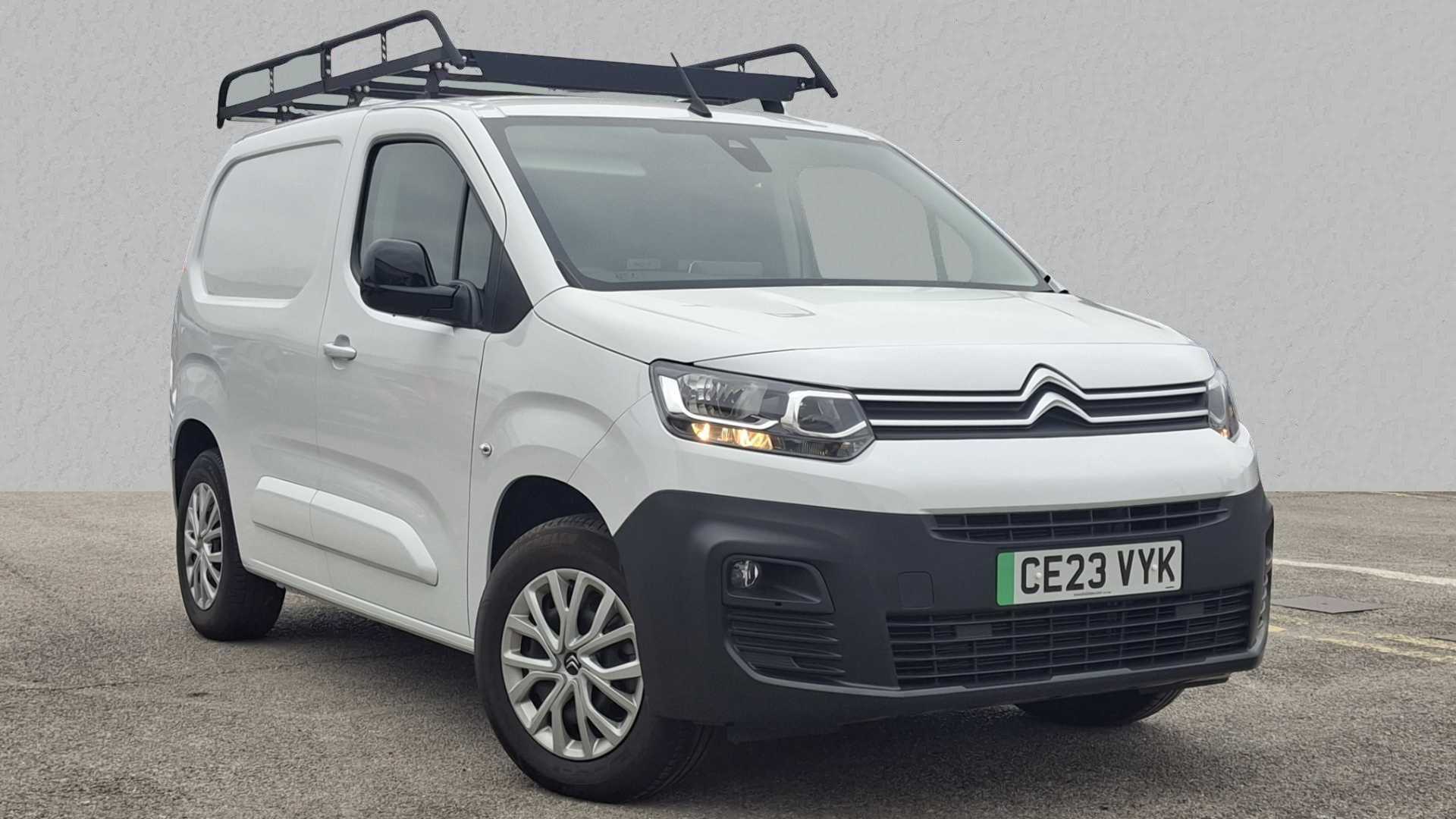 Main listing image - Citroen e-Berlingo