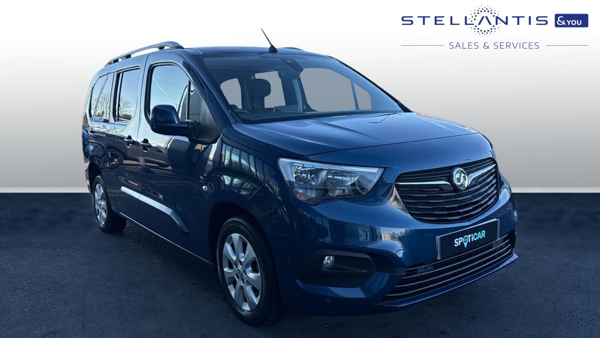 Main listing image - Vauxhall Combo Life