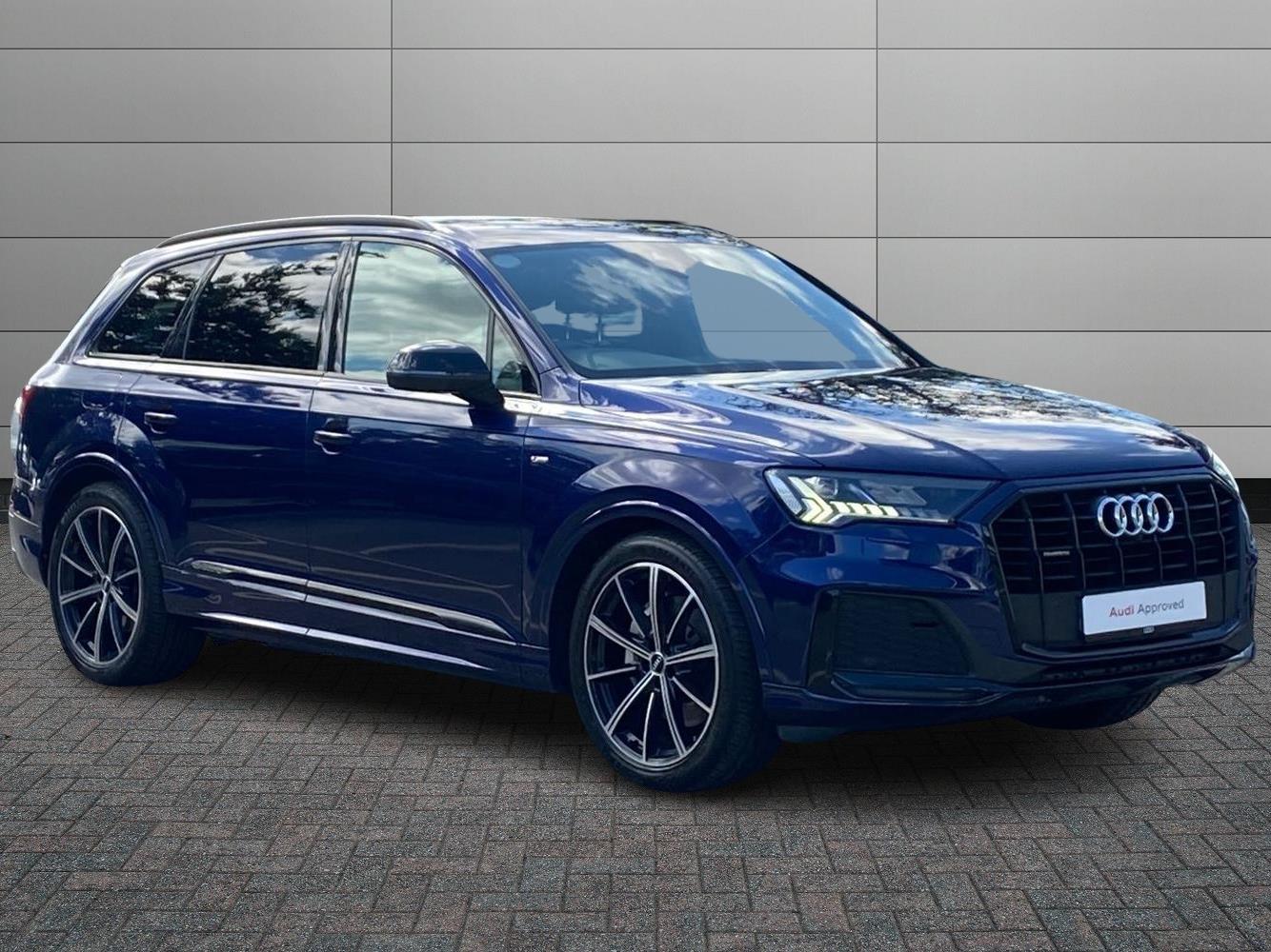 Main listing image - Audi Q7