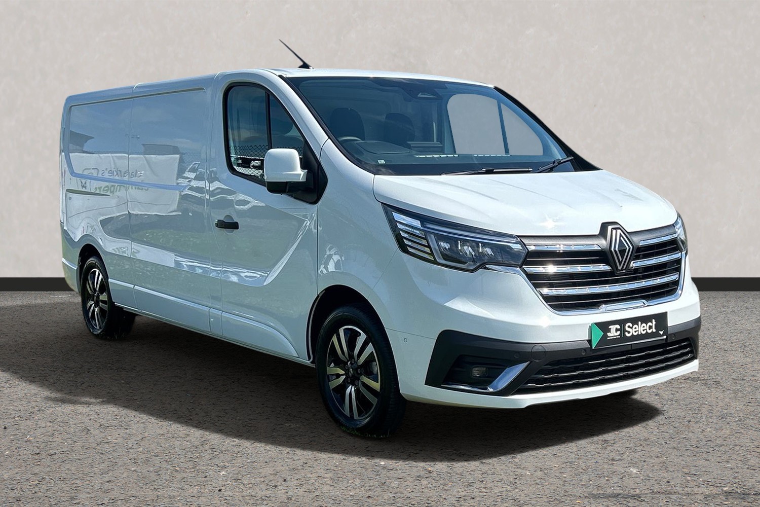 Main listing image - Renault Trafic