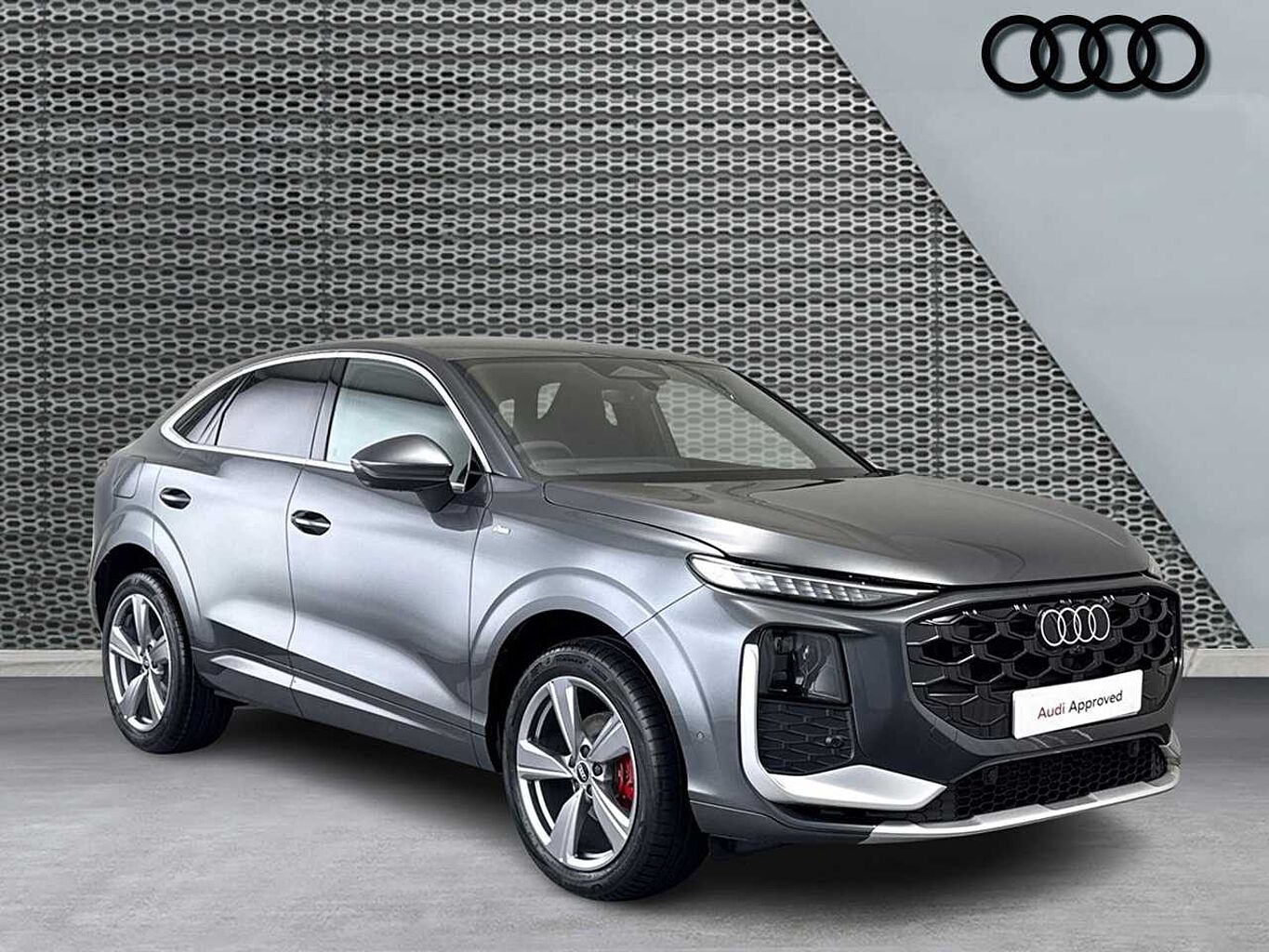 Main listing image - Audi Q3
