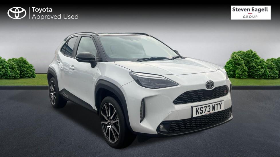 Main listing image - Toyota Yaris Cross