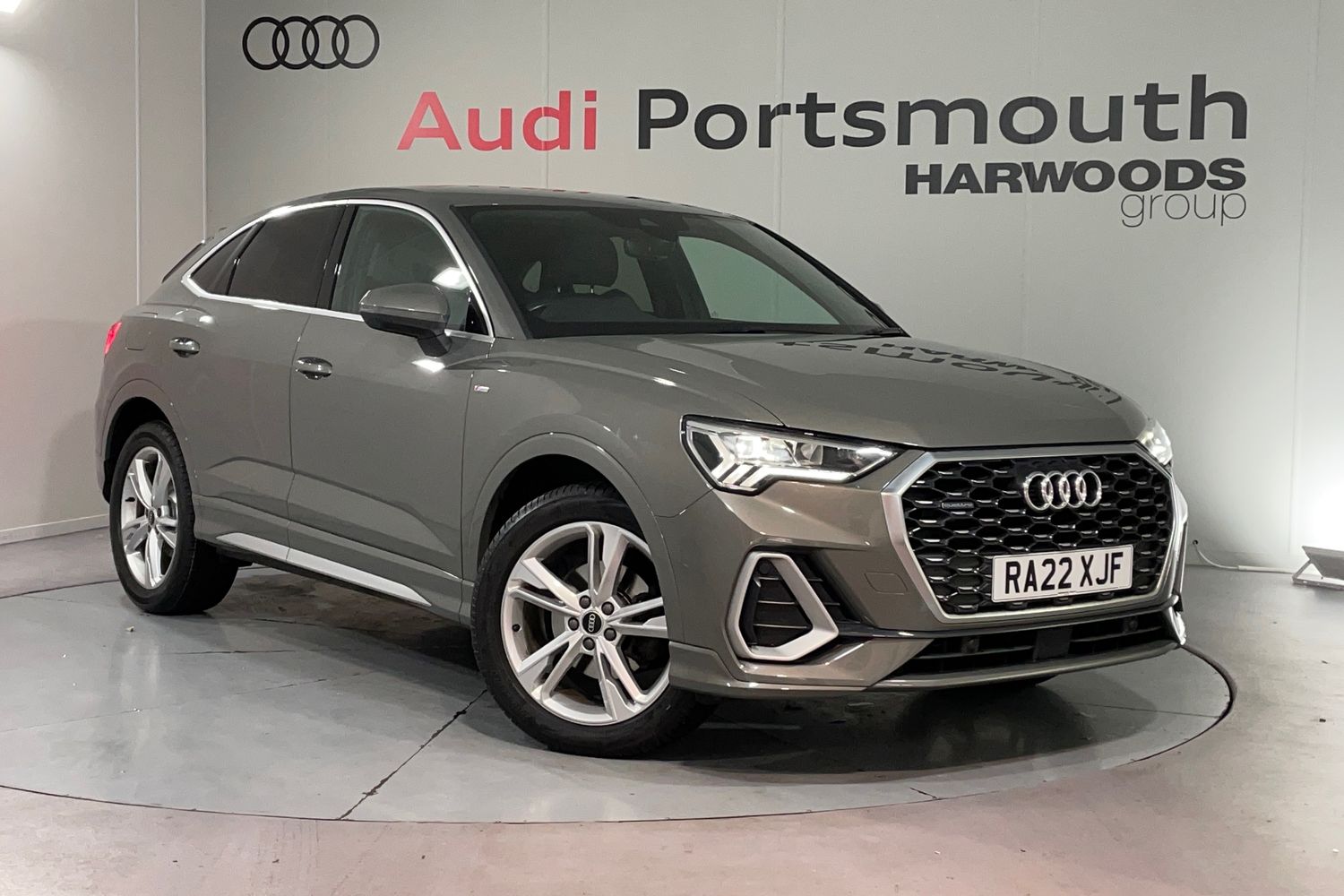 Main listing image - Audi Q3