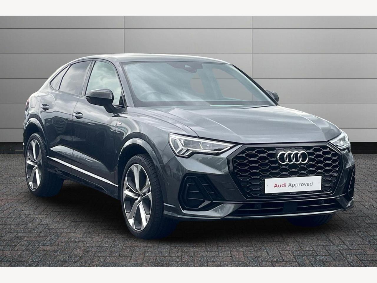 Main listing image - Audi Q3