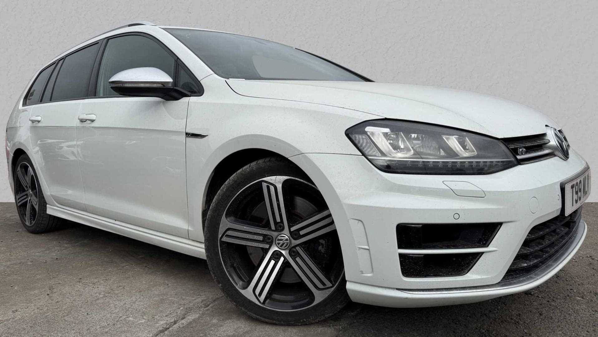 Main listing image - Volkswagen Golf Estate