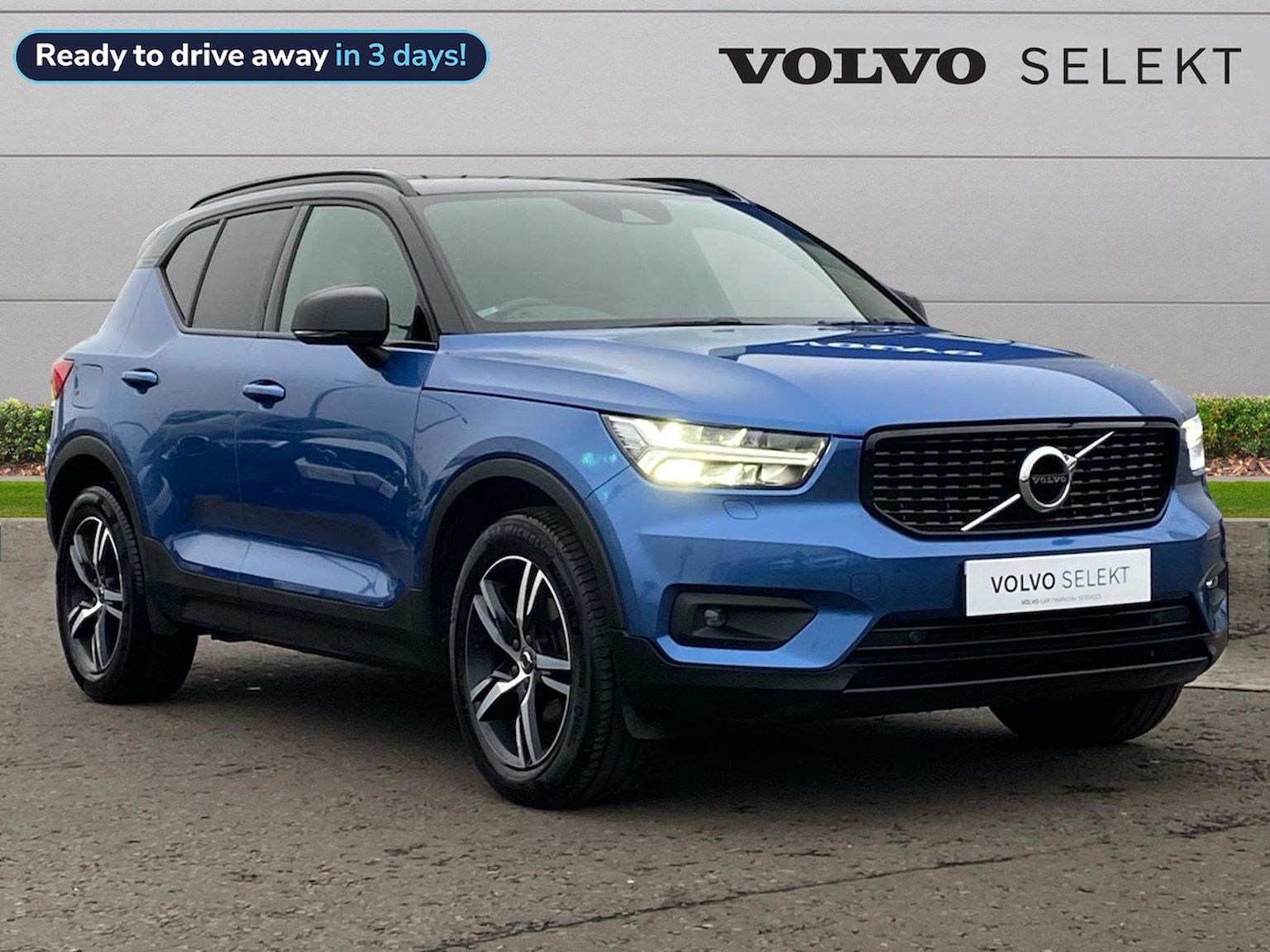 Main listing image - Volvo XC40