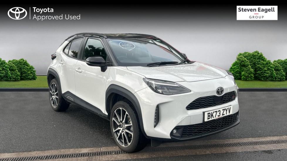 Main listing image - Toyota Yaris Cross