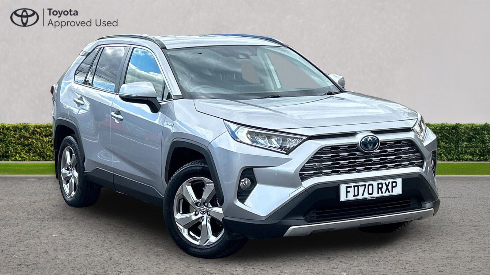 Main listing image - Toyota RAV4