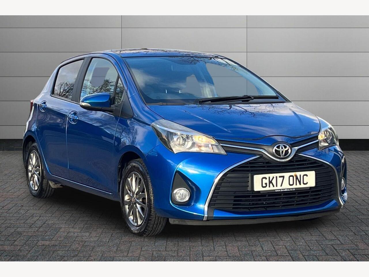 Main listing image - Toyota Yaris