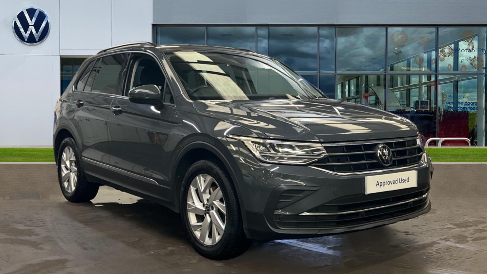 Main listing image - Volkswagen Tiguan
