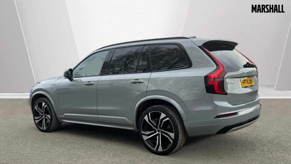 Main listing image - Volvo XC90