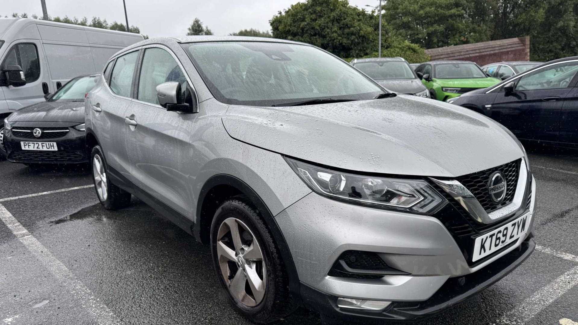 Main listing image - Nissan Qashqai