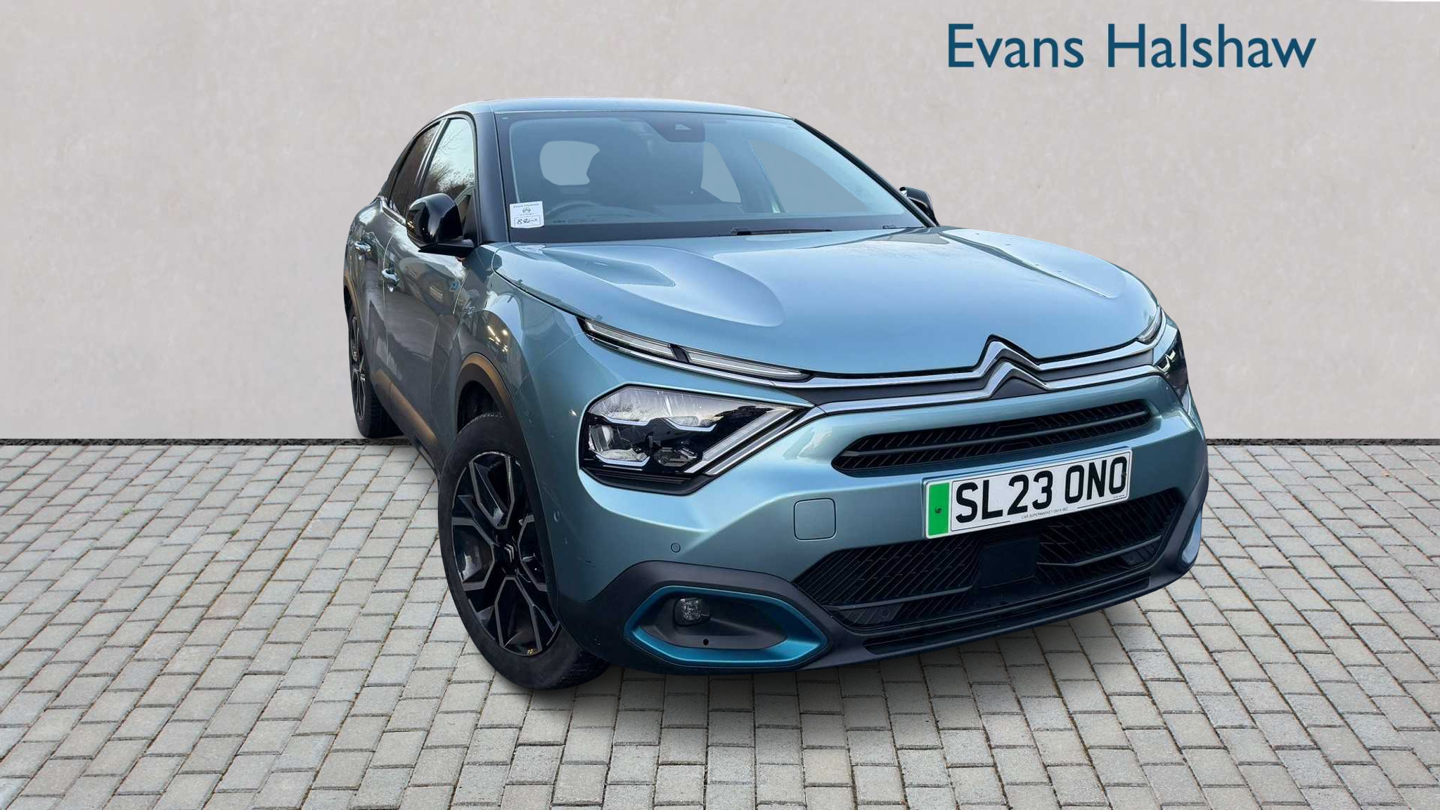 Main listing image - Citroen C4