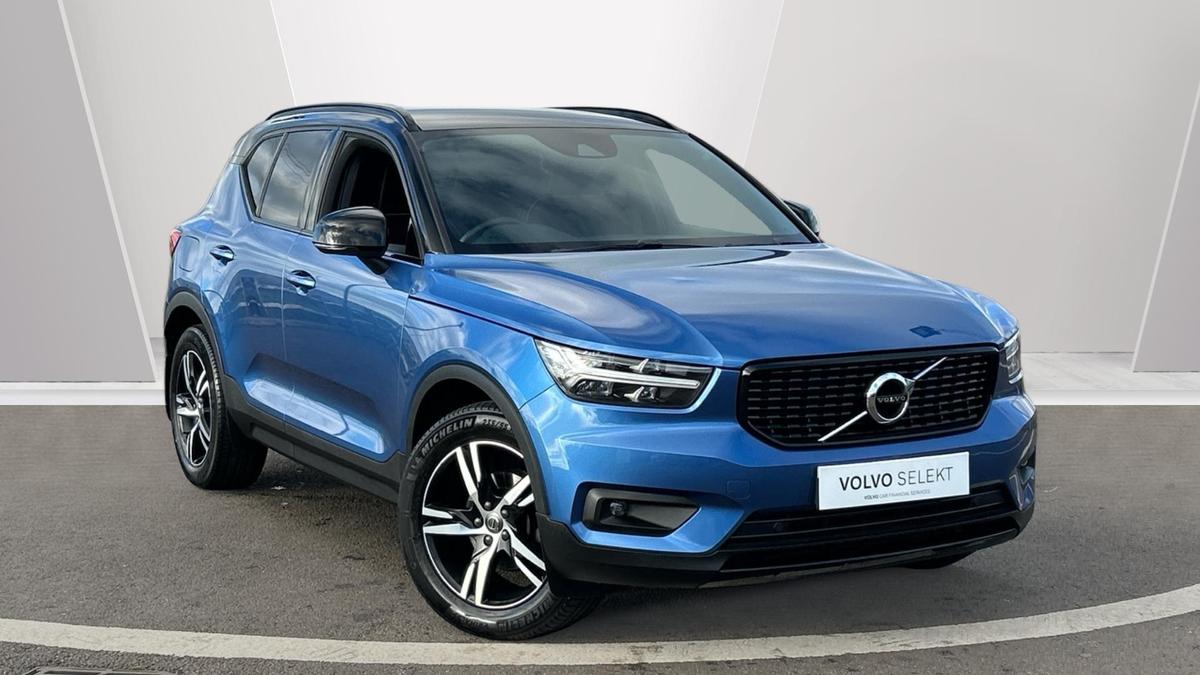 Main listing image - Volvo XC40