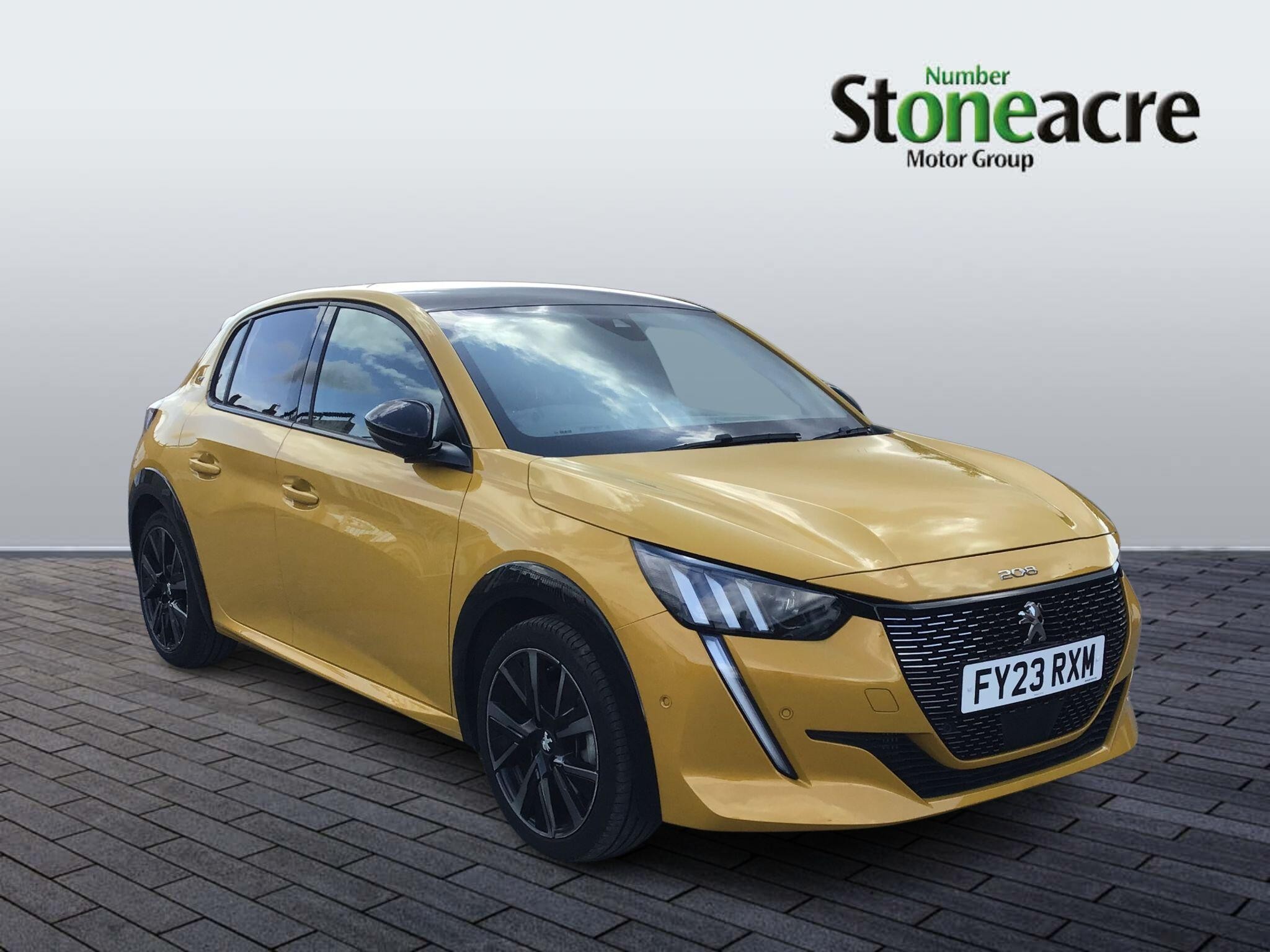 Main listing image - Peugeot 208