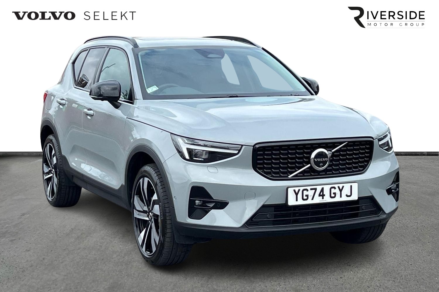 Main listing image - Volvo XC40