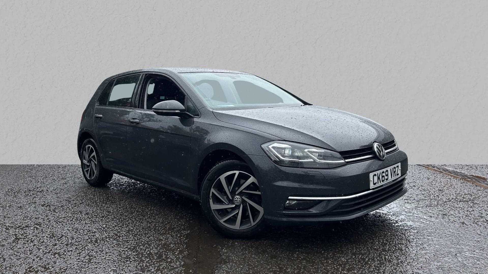 Main listing image - Volkswagen Golf