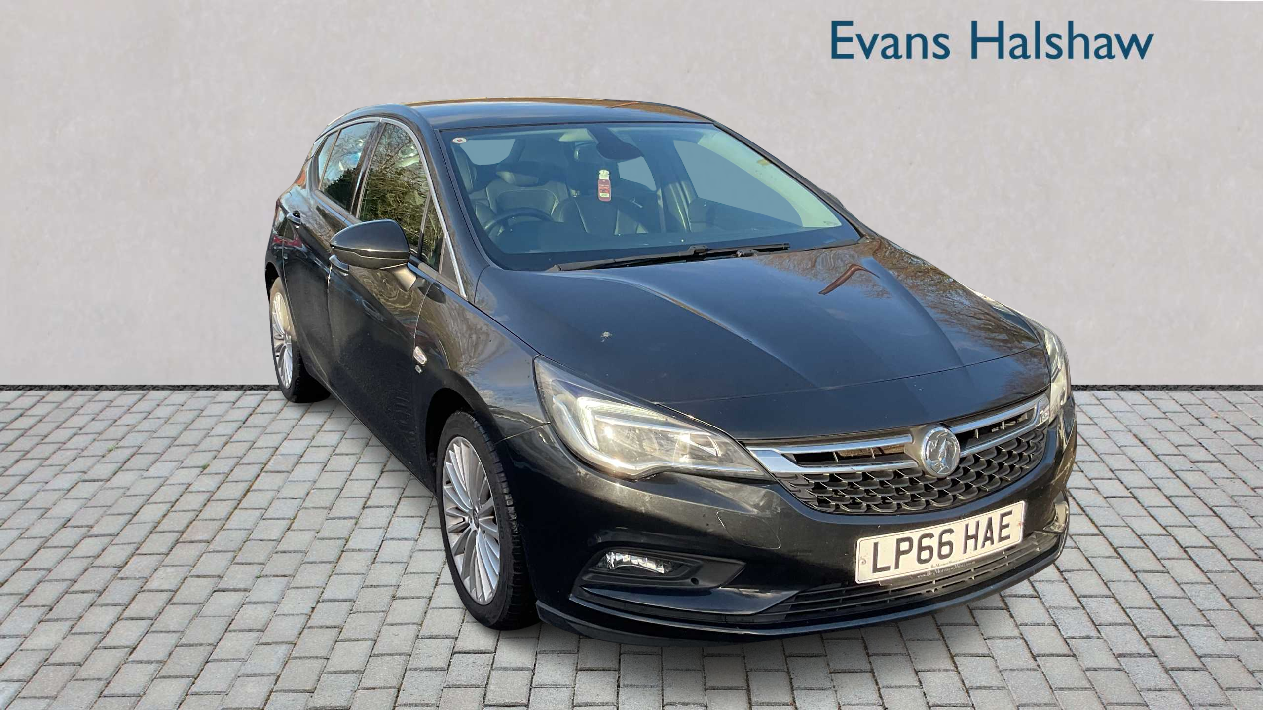 Main listing image - Vauxhall Astra
