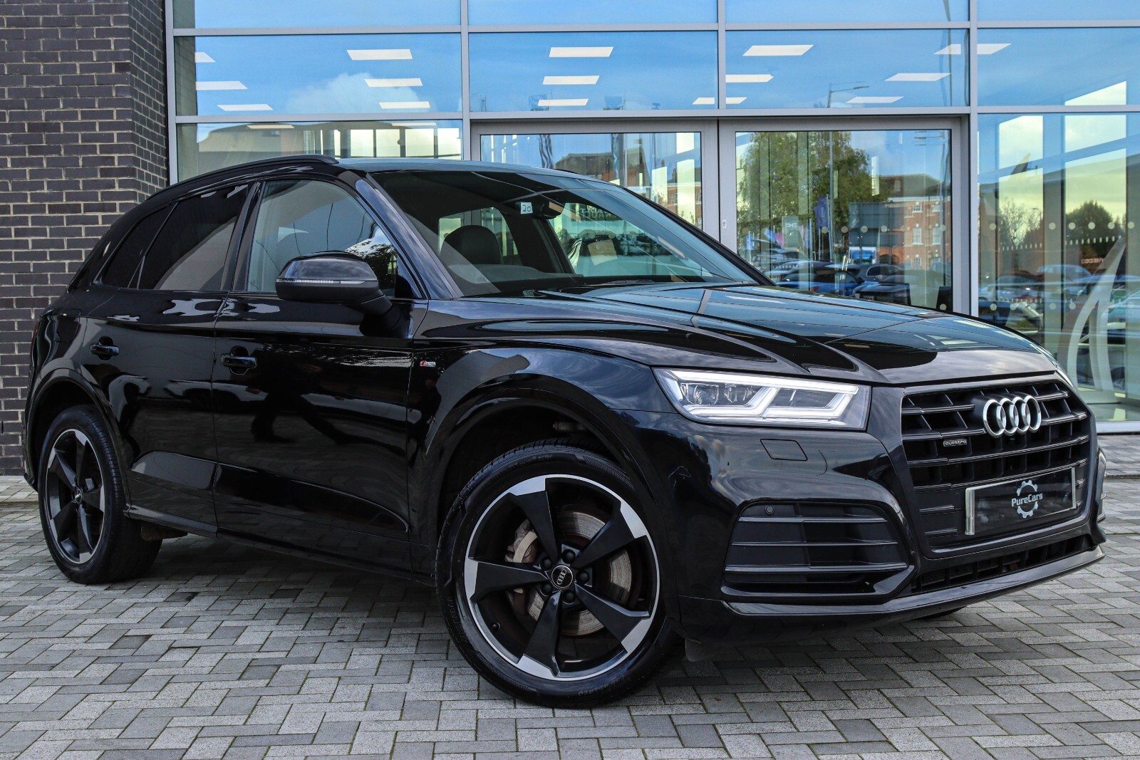 Main listing image - Audi Q5