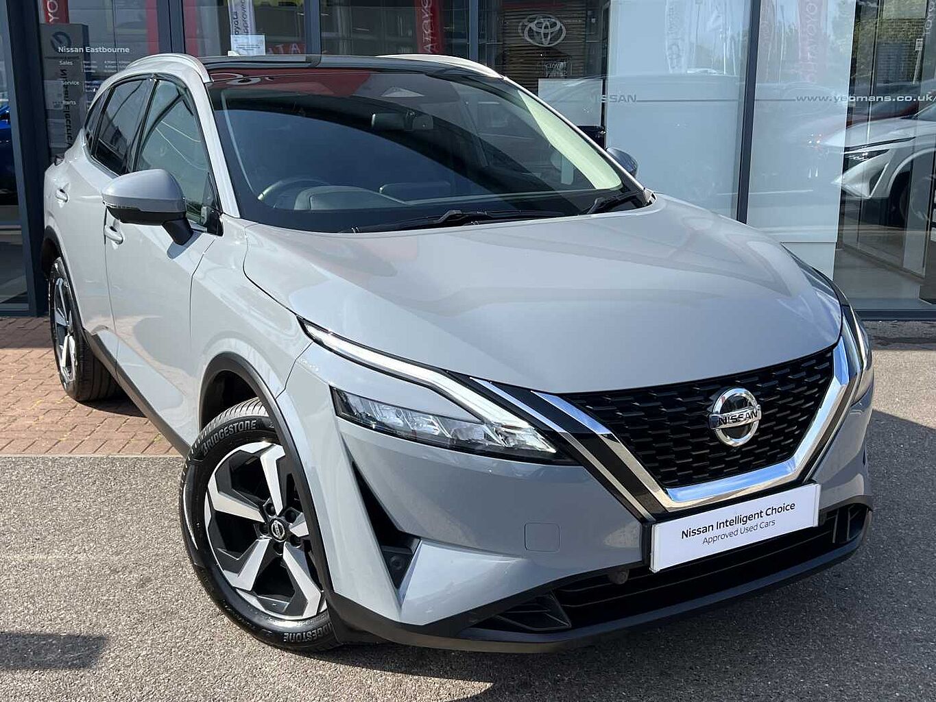 Main listing image - Nissan Qashqai