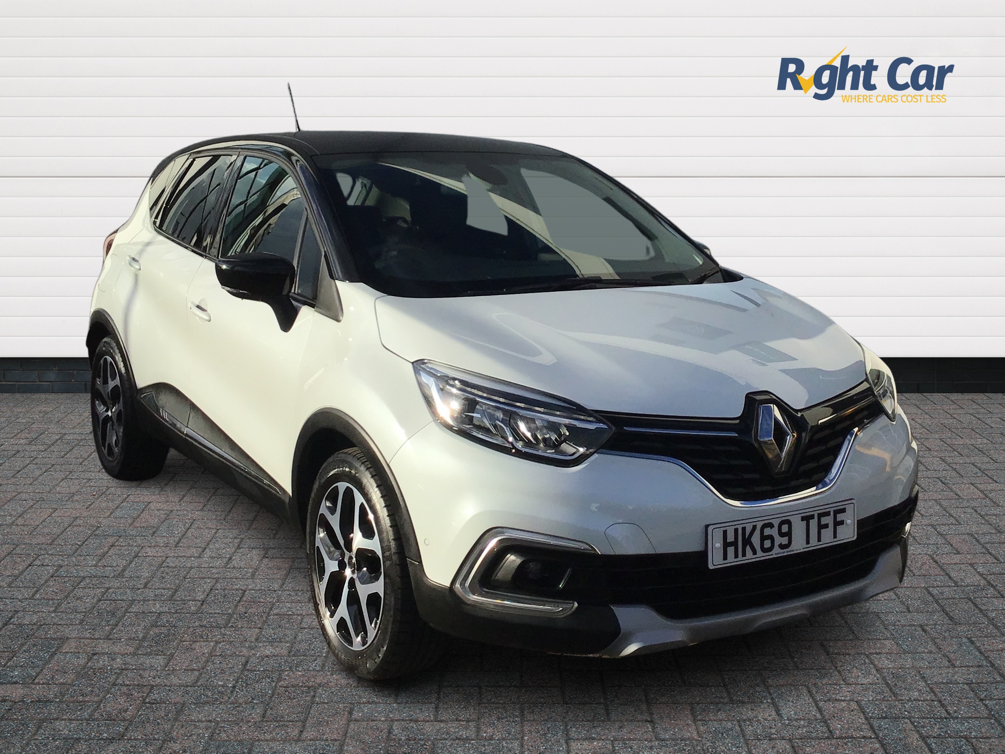 Main listing image - Renault Captur