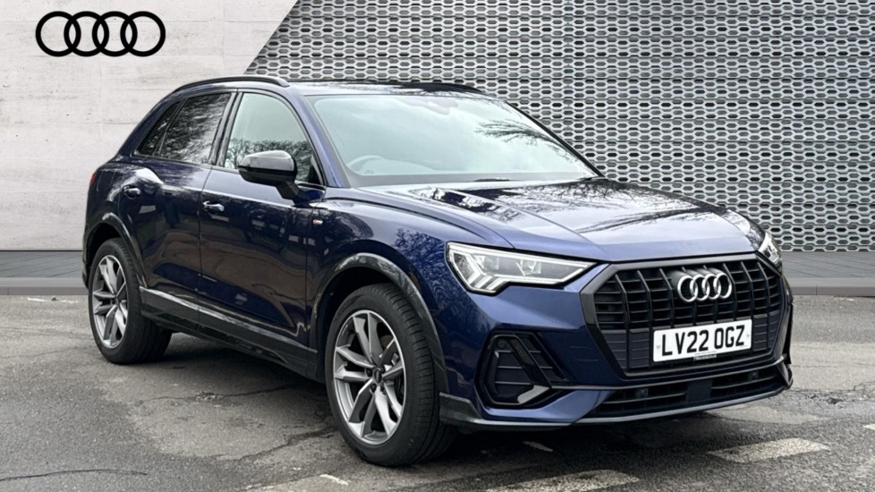 Main listing image - Audi Q3