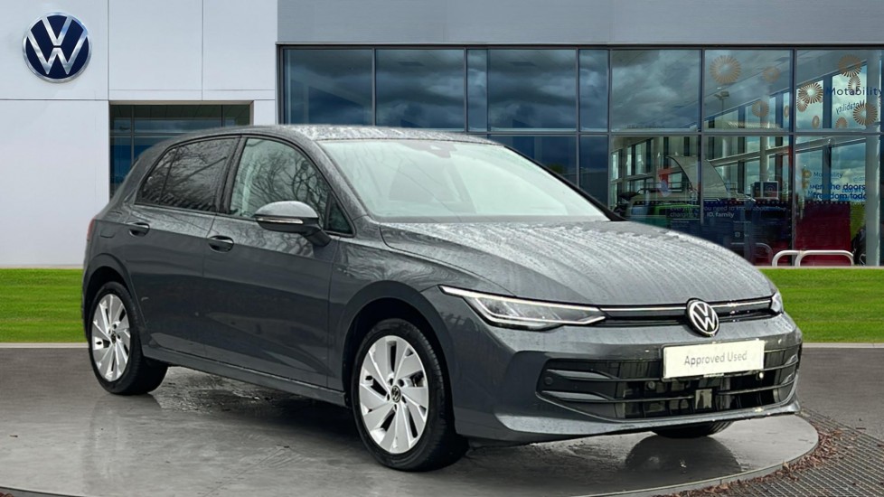 Main listing image - Volkswagen Golf