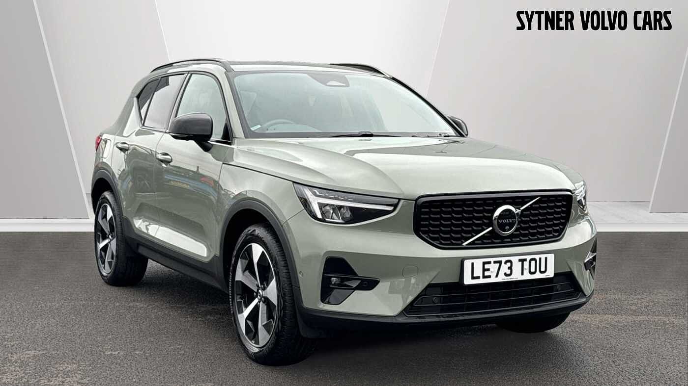 Main listing image - Volvo XC40