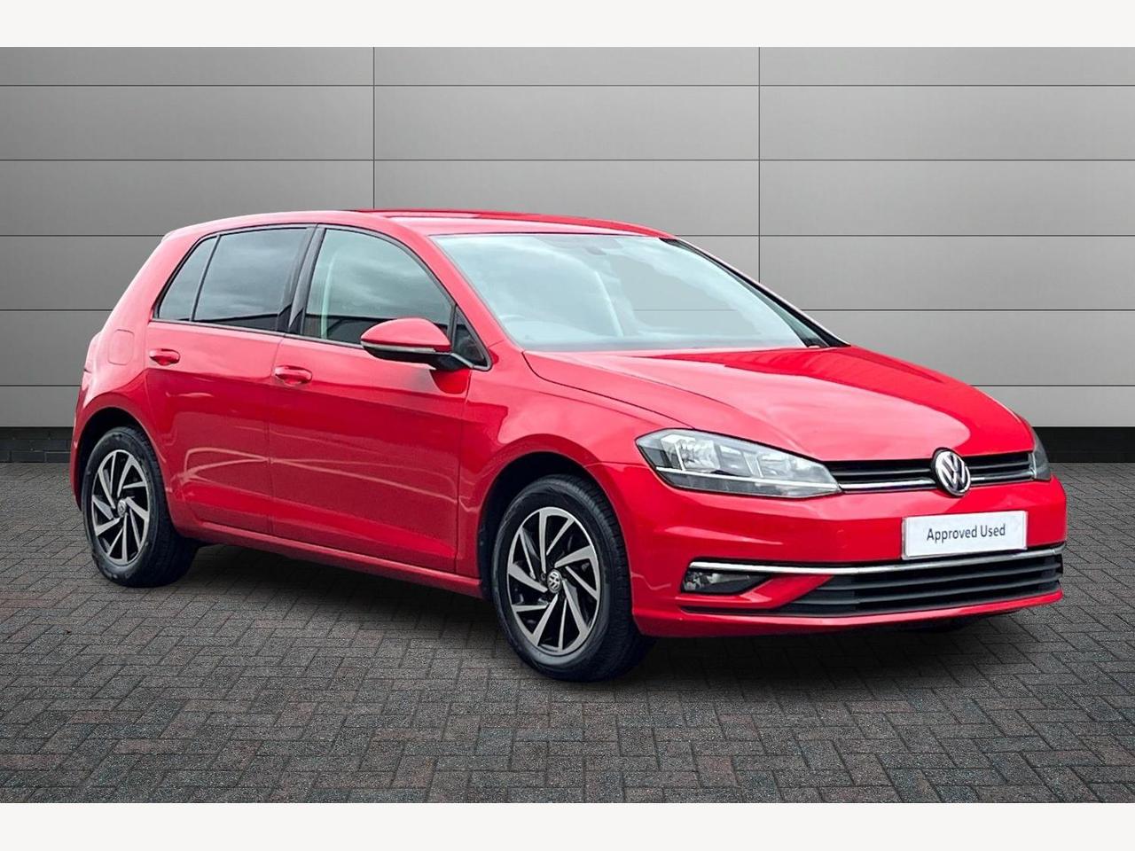 Main listing image - Volkswagen Golf