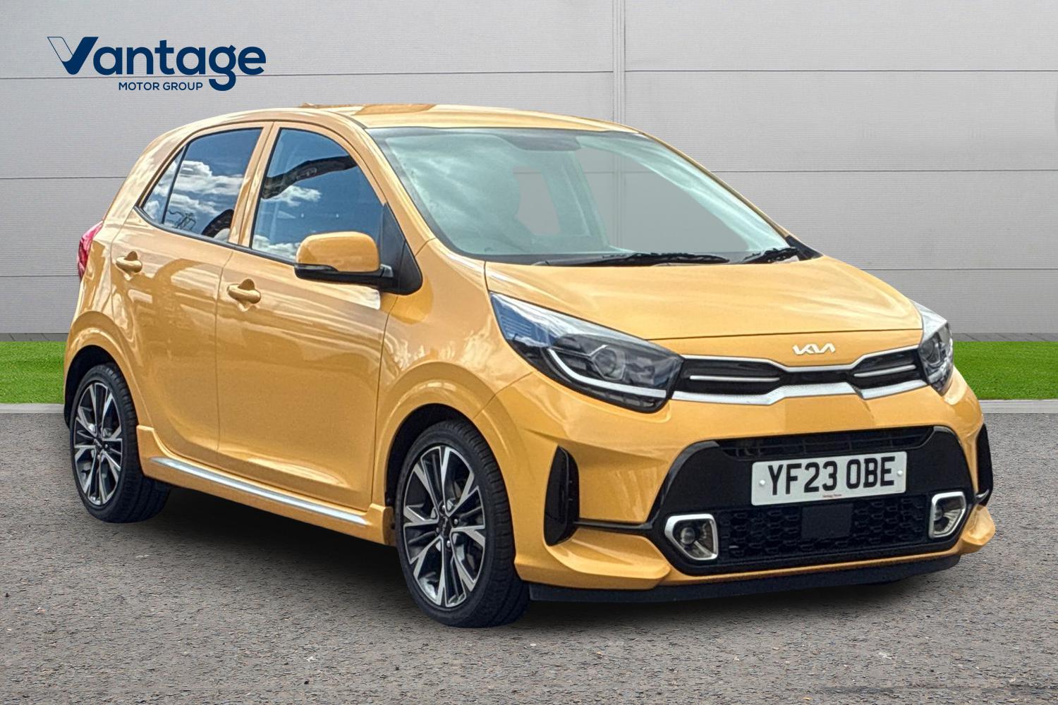 Main listing image - Kia Picanto