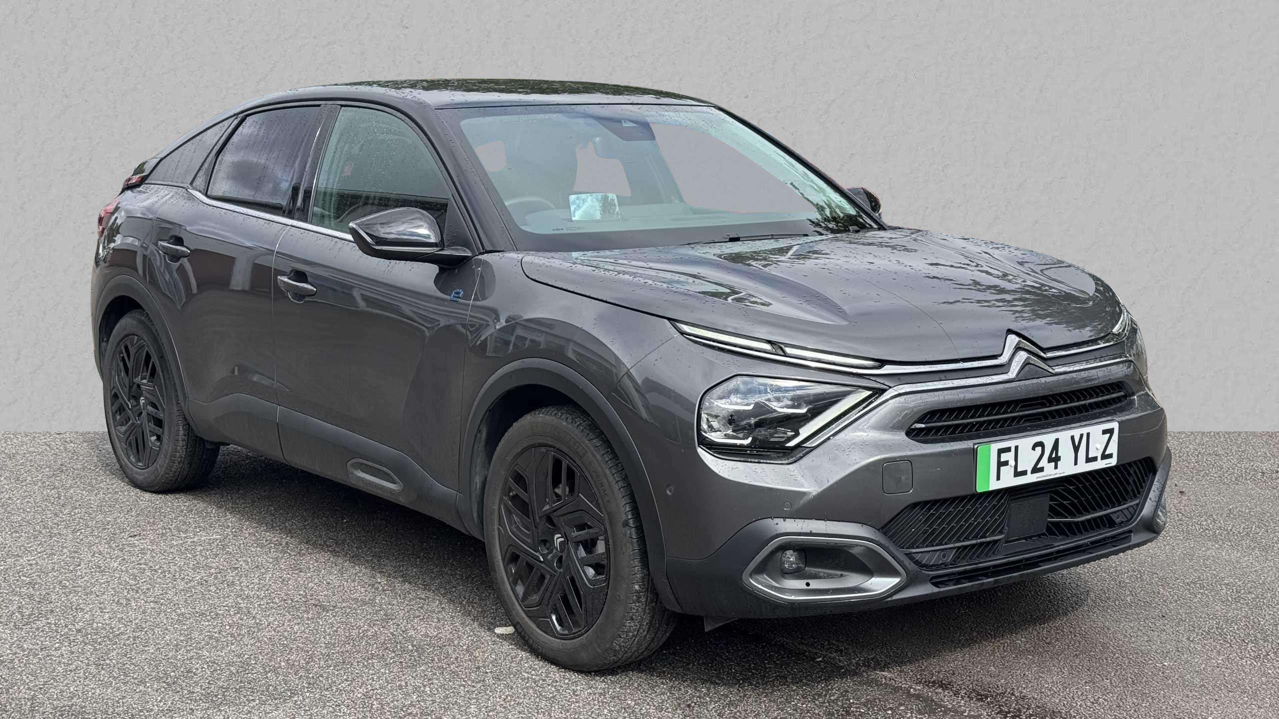 Main listing image - Citroen C4
