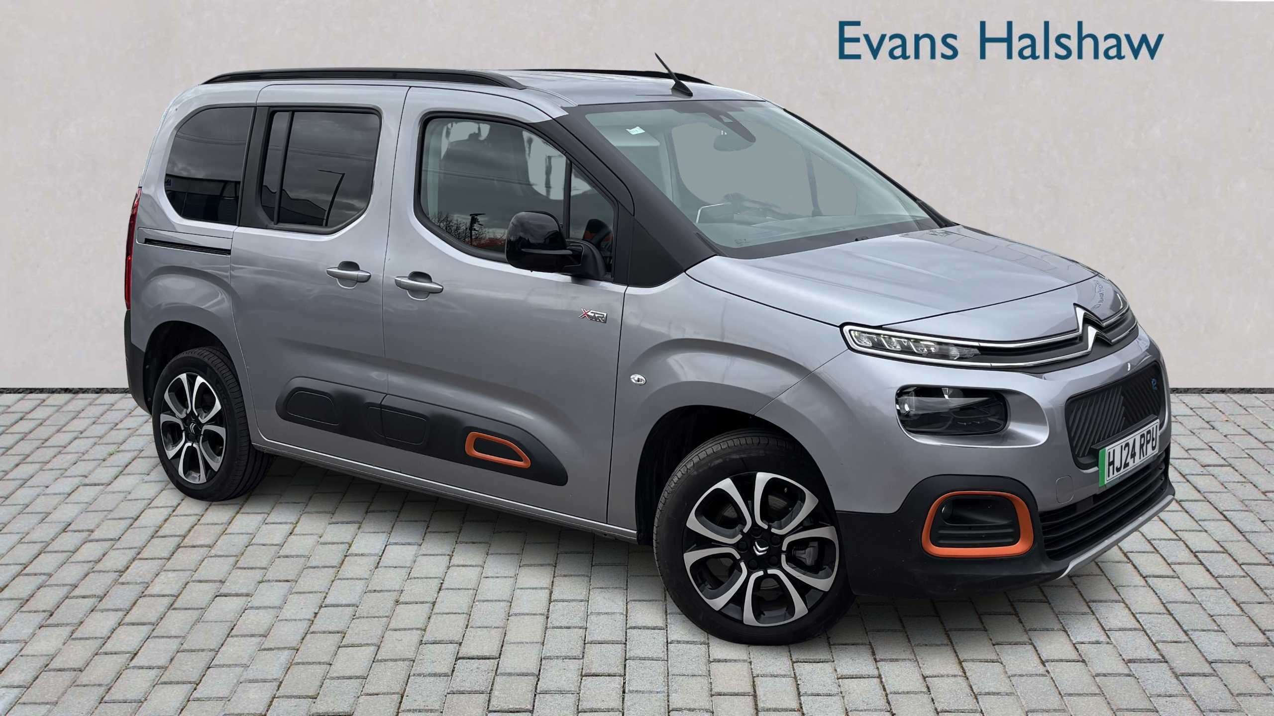 Main listing image - Citroen e-Berlingo