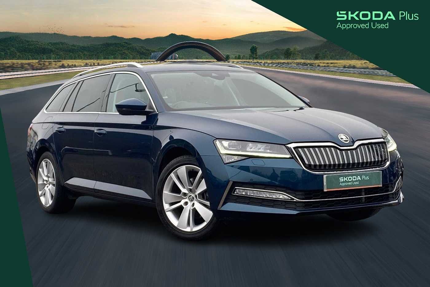 Main listing image - Skoda Superb Estate