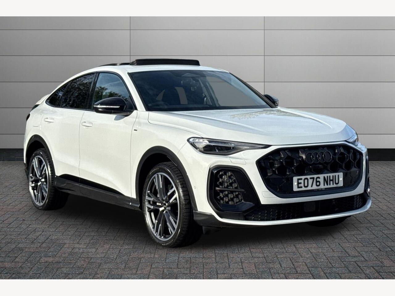 Main listing image - Audi Q5