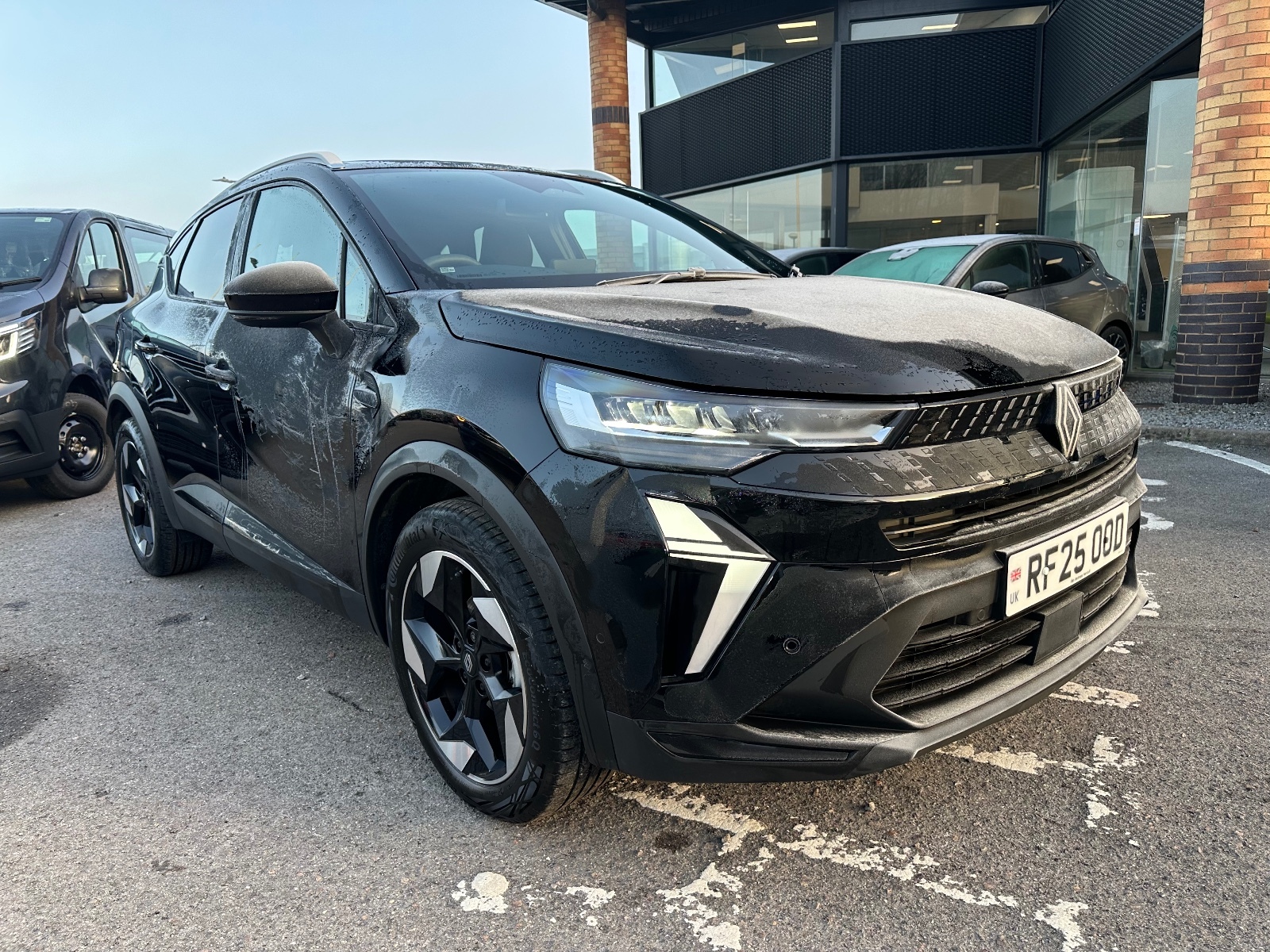 Main listing image - Renault Captur